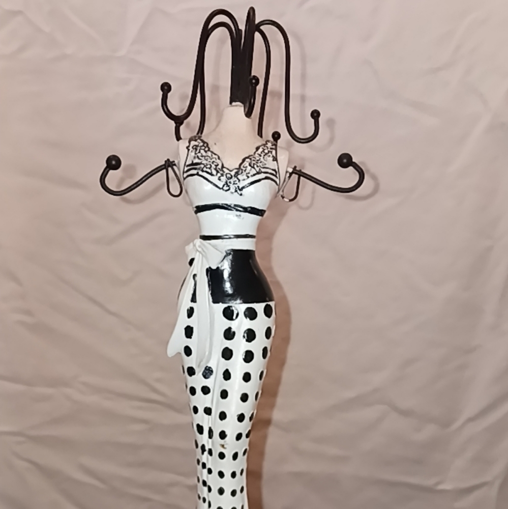 Fancy lady jewelry holder